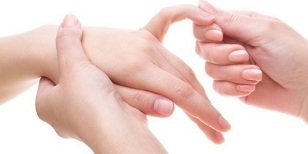 causes of pain in the joints of the fingers